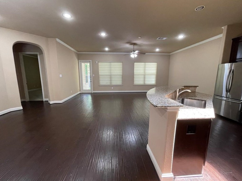 13428 Hymeadow Cir, Austin TX  78729-1762 exterior