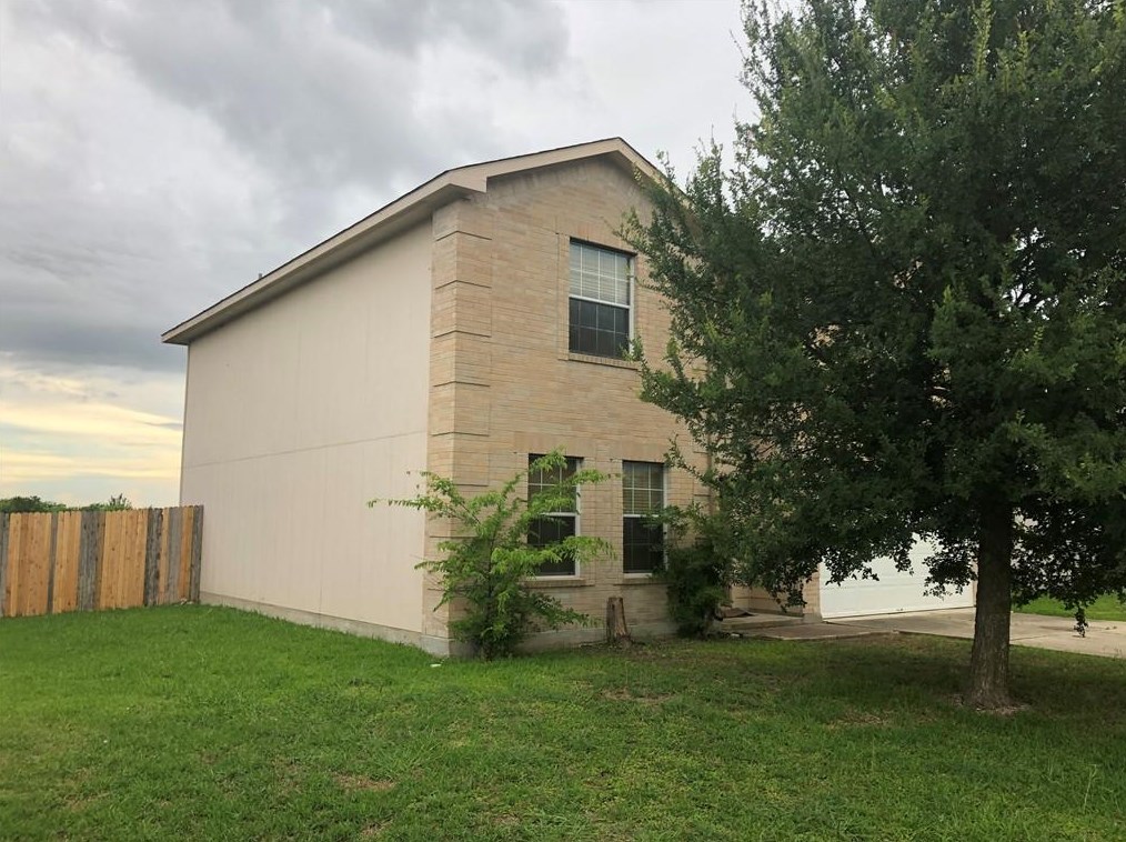 125 Sylvan St, Monadale TX 78634 exterior