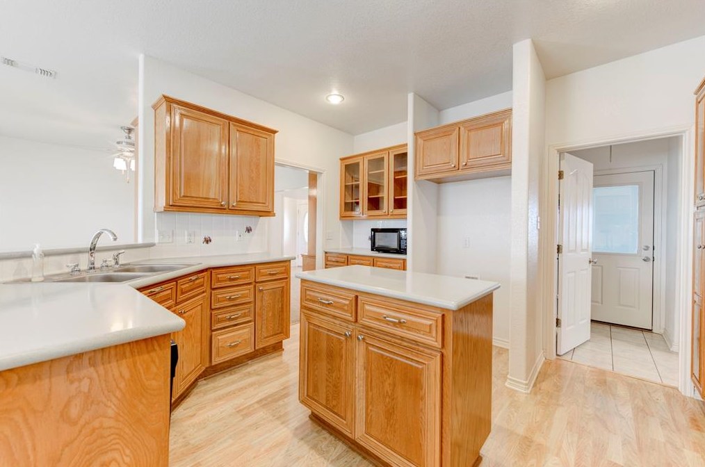 2300 County Road 302, Bartlett, TX 76511