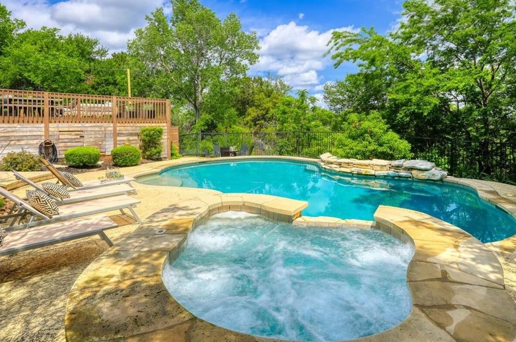 7204 Rusty Fig Dr, Austin, TX 78750-8129