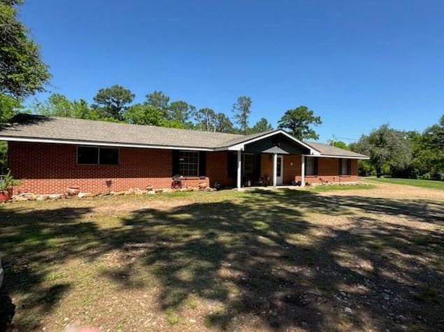 24 Lost Pines Ave, Calvin, TX 78602