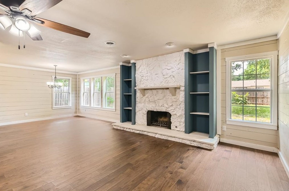 8017 Briarwood Ln, Austin, TX 78757-8111