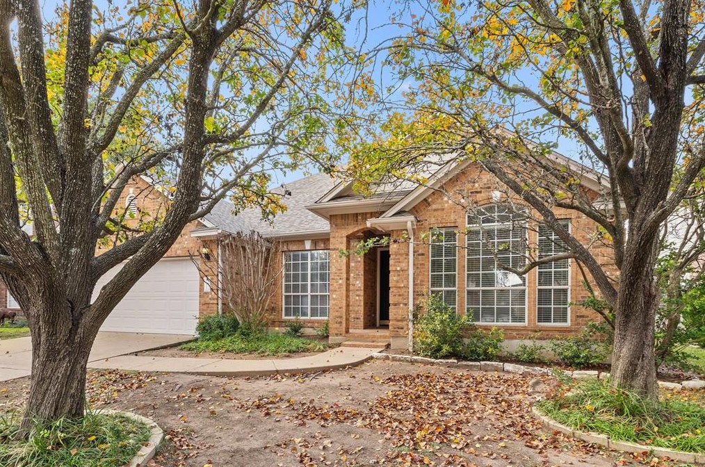 3210 Tehama Ct, Austin TX  78738-5425 exterior