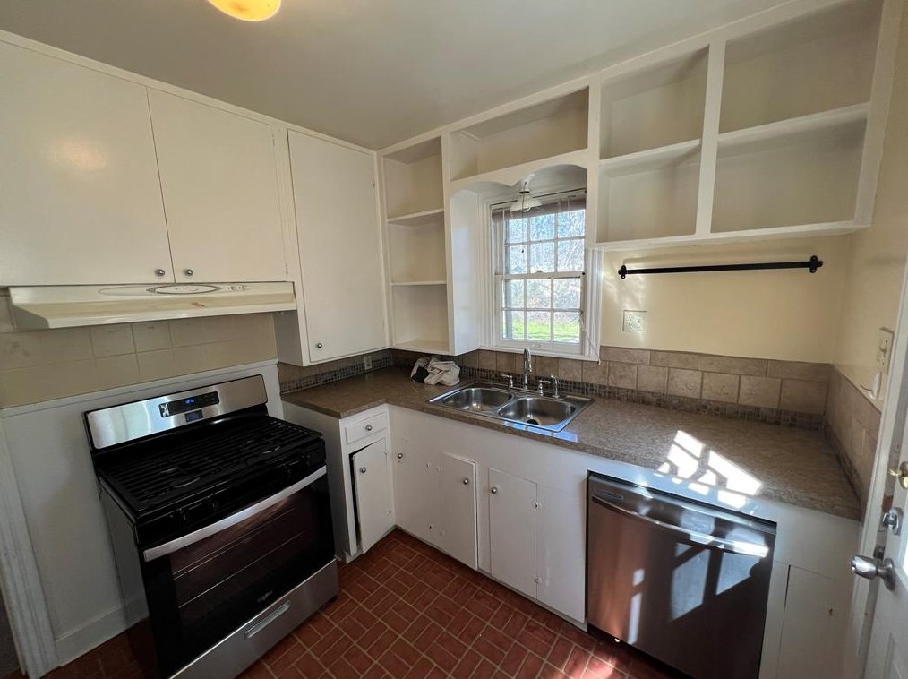 1107 Gillespie Pl, Austin TX  78704-3625 exterior
