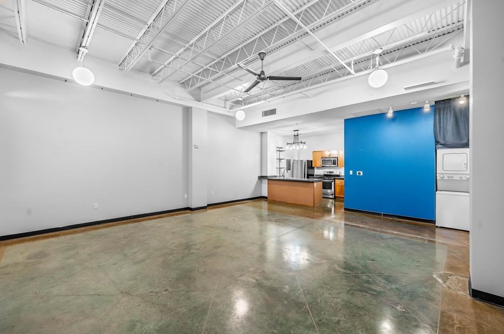 2401 E 6th St #6089, Austin, TX 78702