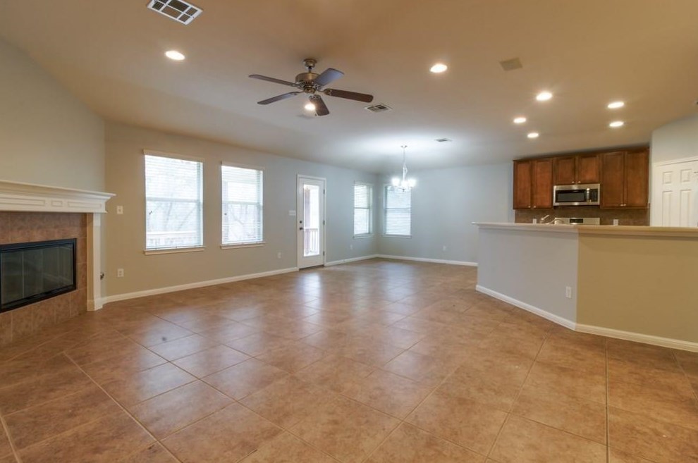 1945 Creek Crest Way, Round Rock, TX 78664
