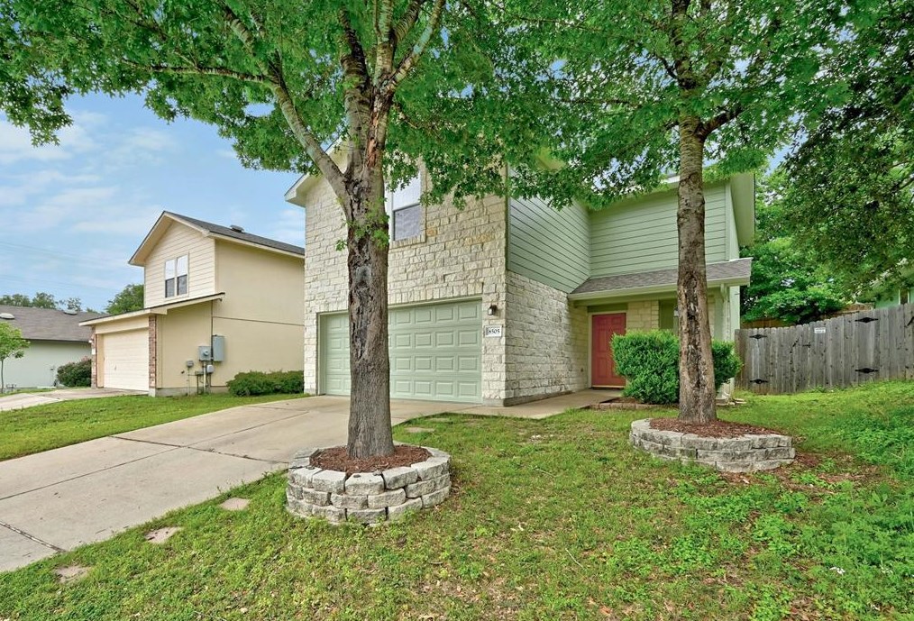 8505 Davis Oaks Trl, Austin TX  78748-6582 exterior