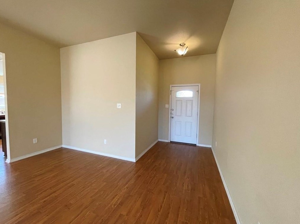 2115 Jefferson Ct S, Morgans Point, TX 76513