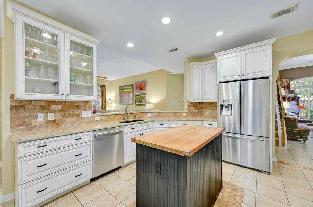 2814 Chatelle Dr, Round Rock, TX 78681-2237
