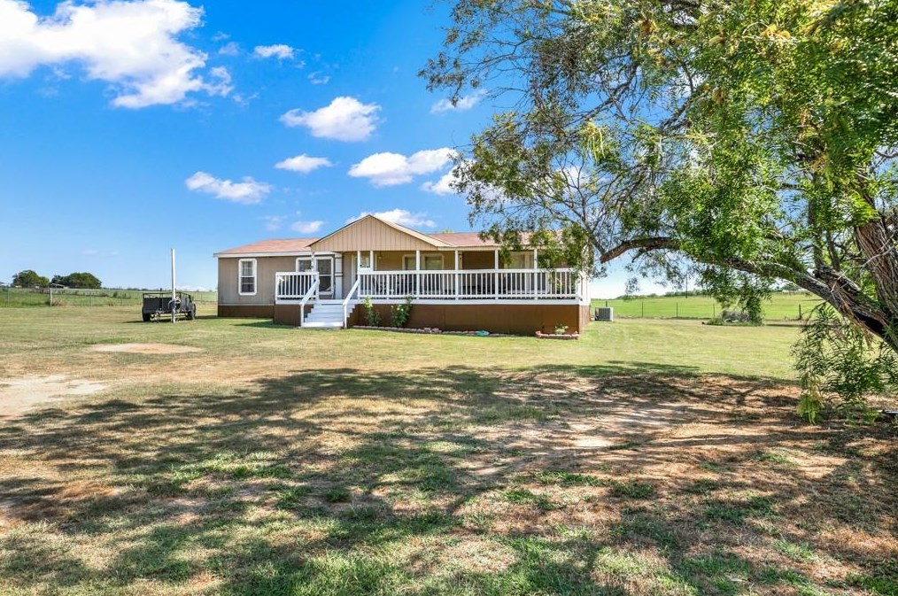 139 Angel Ln, Seguin, TX 78155