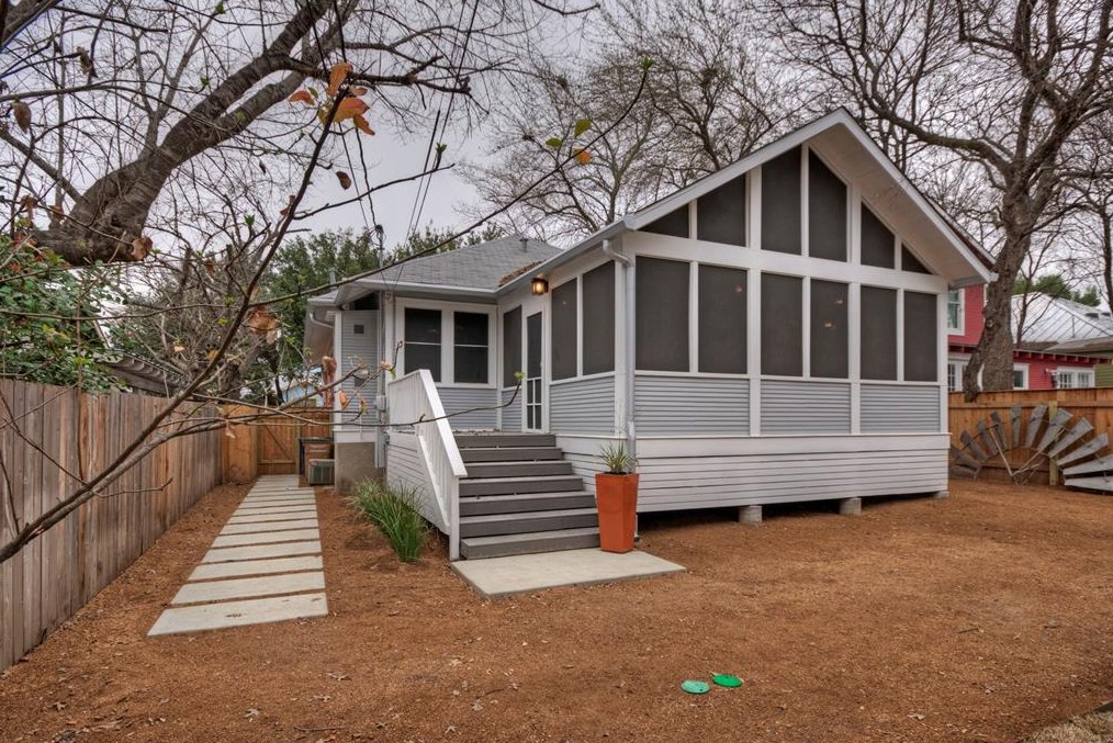 1704 Nickerson St, Austin TX  78704-3545 exterior