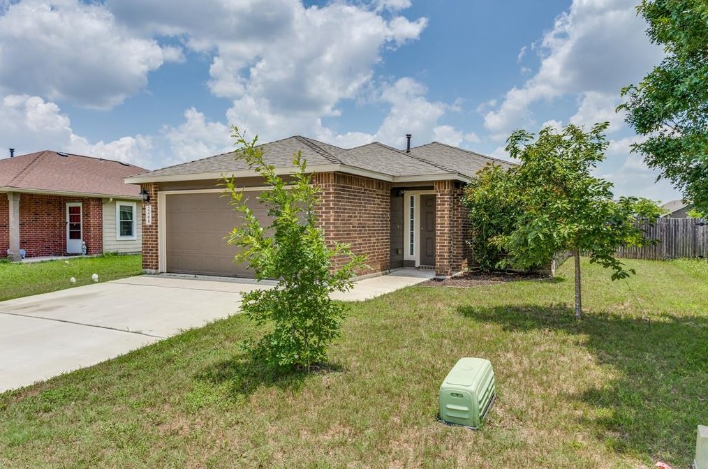 2408 Blue Sky Ln, Mendoza, TX 78644-4645