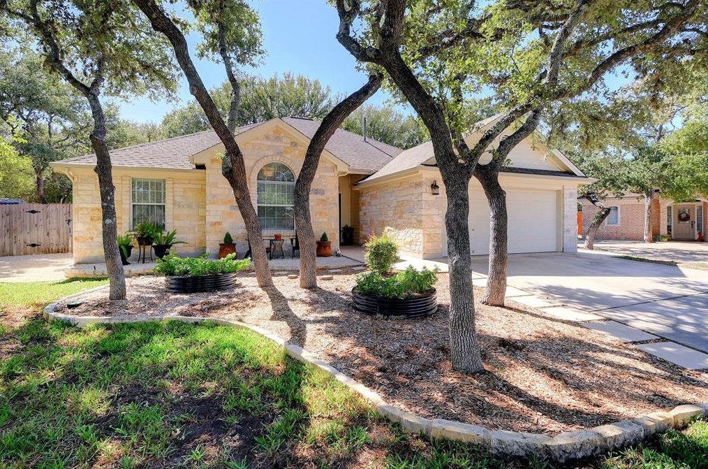 2521 Missum Pt, San Marcos, TX 78666