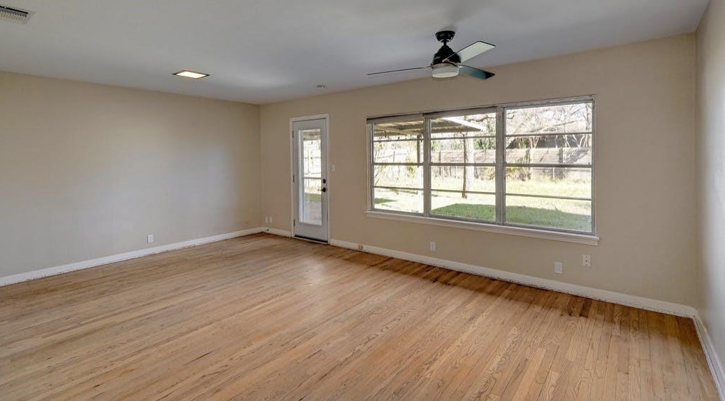 1304 Hillcrest Dr, Austin, TX 78723-1848