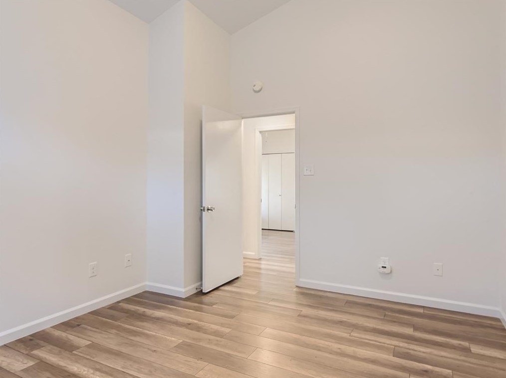 1013 Tensley Trl, Austin TX 78748-6489 exterior