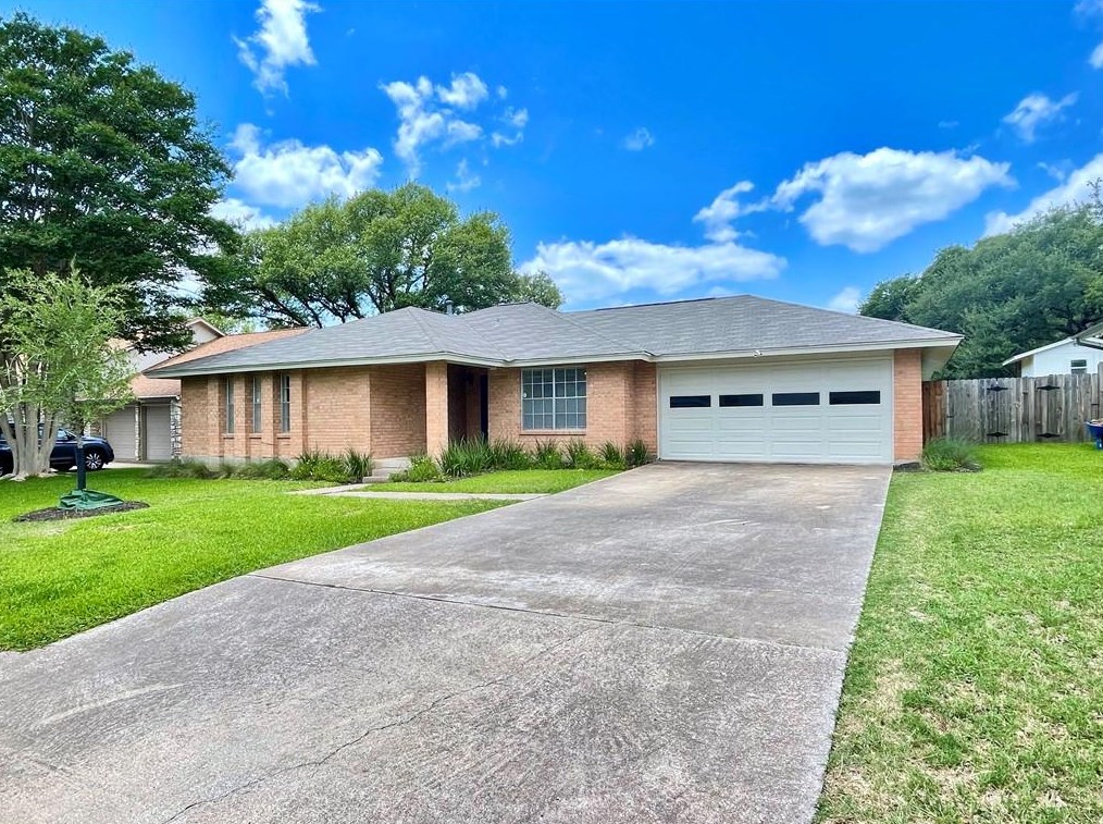 6703 Rustling Oaks Trl, Austin, TX 78759-4640