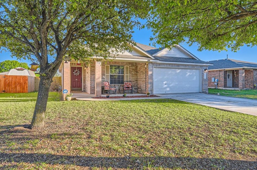 408 Mccarthur Dr, Leander, TX 78641-2082