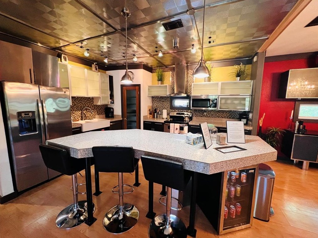 1301 S 1st St #a & B, Austin, TX 78704