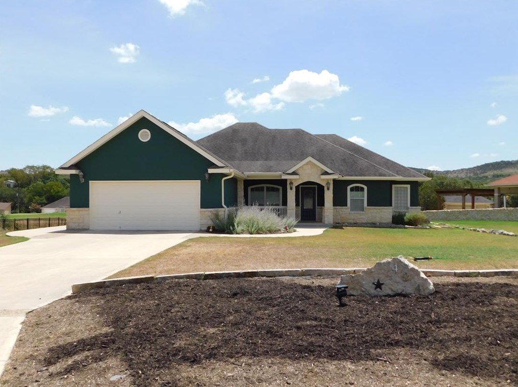 424 Shayla Ln, New Braunfels, TX 78133