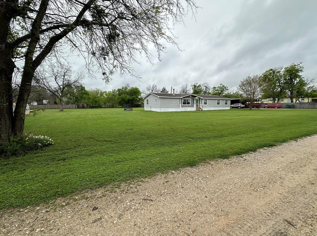 404 E Front St, Thorndale, TX 76577