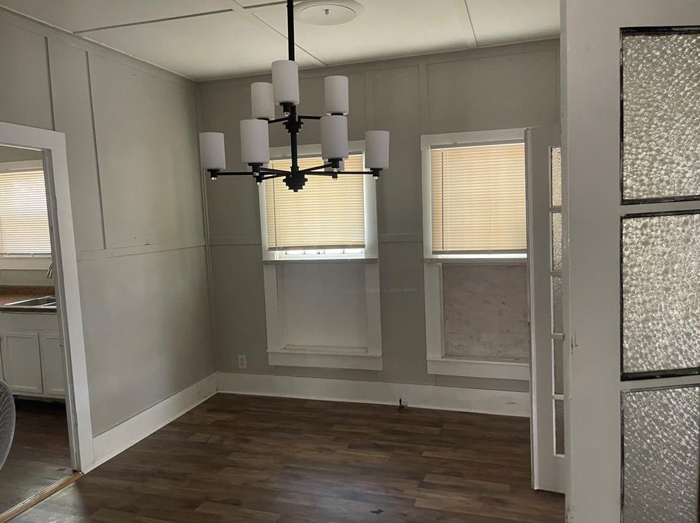 511 N Main St, Rockdale, TX 76567