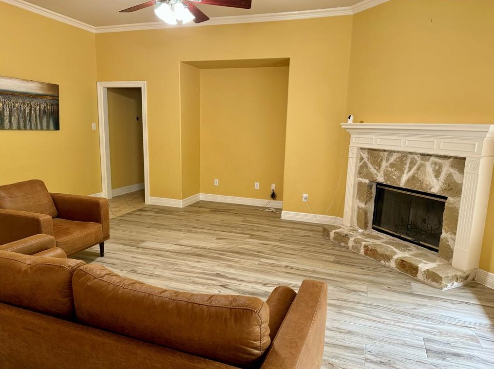 1219 Pine Forest Cir, Round Rock TX  78665-5648 exterior