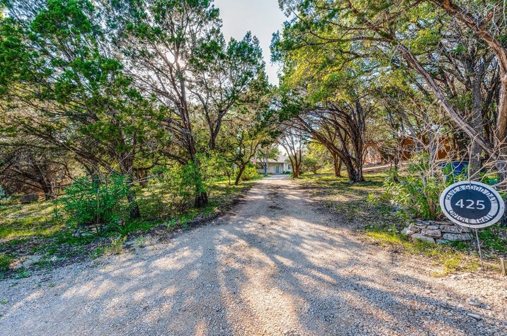 425 Oriole Trl, New Braunfels TX 78133-4119 exterior