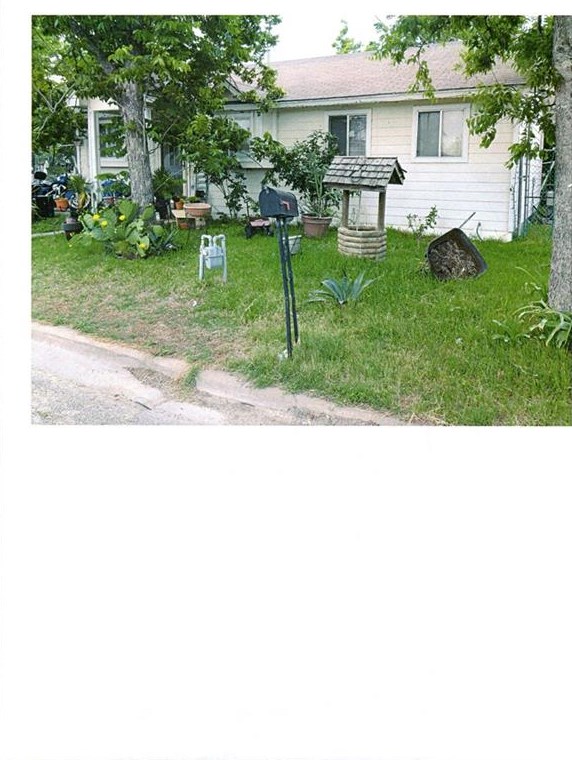 204 Pecan St, Taylor, TX 76574-4343