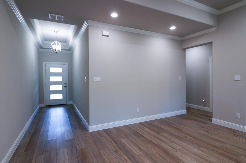124 Settlers Ct, Palestine, TX 75801-5863