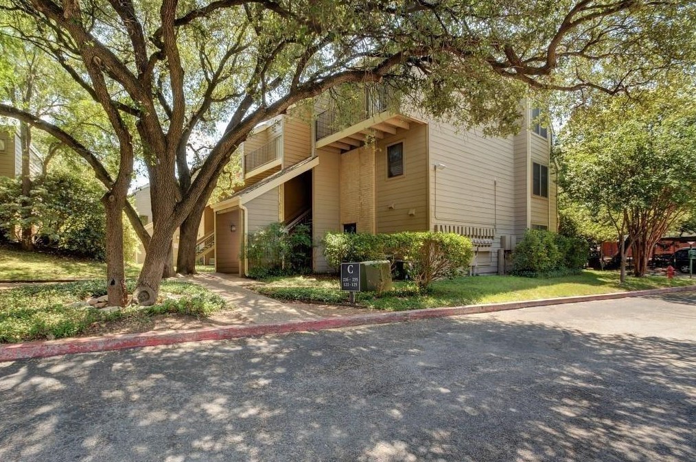1135 Barton Hills Dr #125, Austin, TX 78704