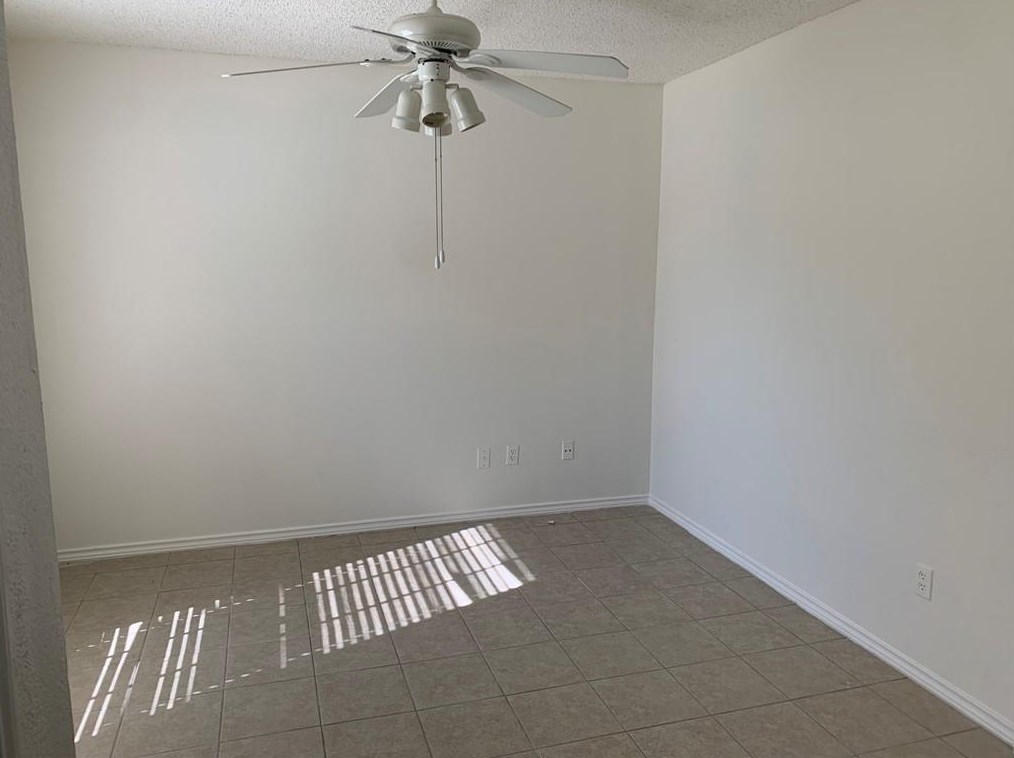 1101 Acanthus St, Pflugerville TX  78660-2261 exterior