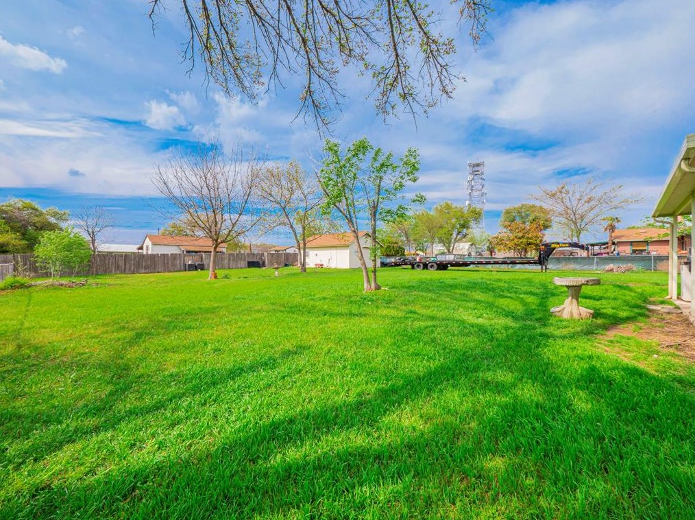 15308 Spg Hl Ln, Pflugerville TX 78660-3339 exterior