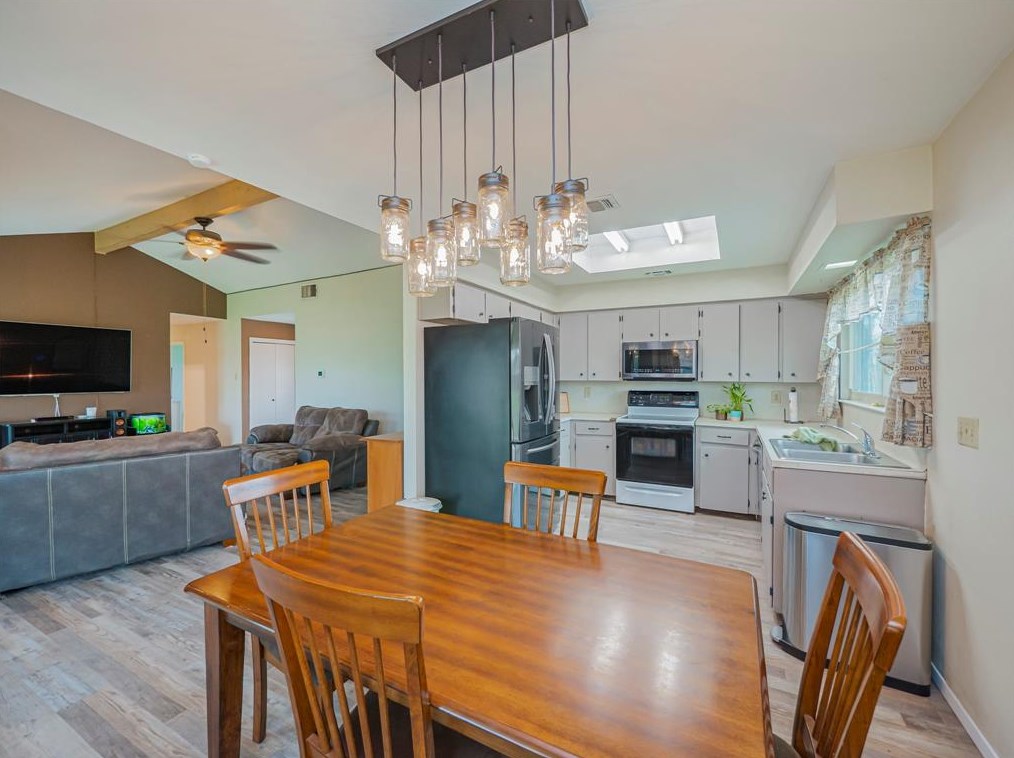 15308 Spg Hl Ln, Pflugerville TX 78660-3339 exterior