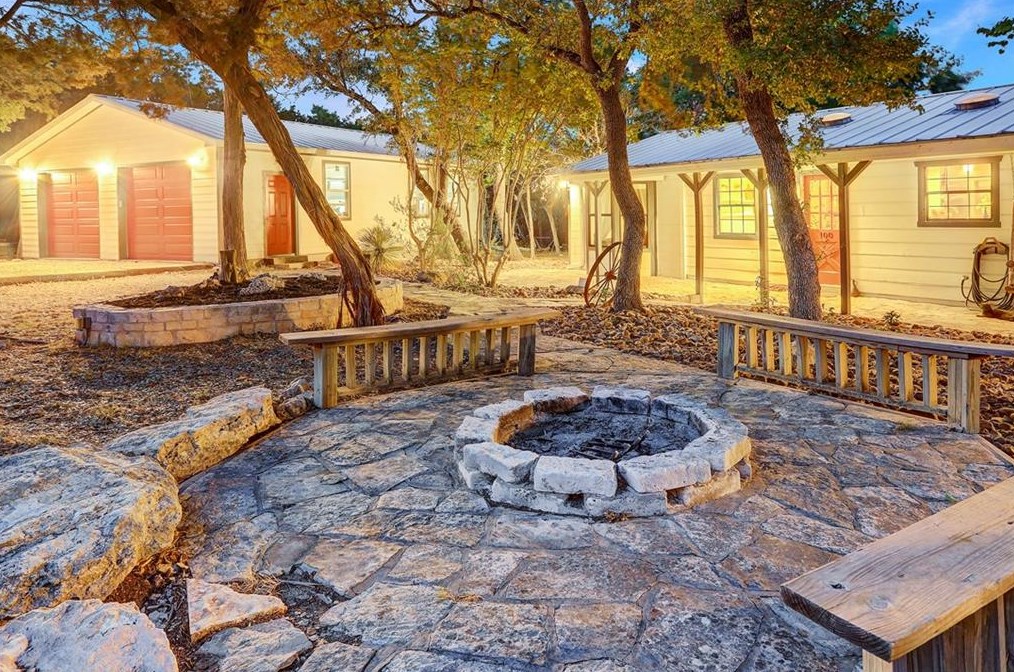 100 Summer Breeze, Woodcreek, TX 78676
