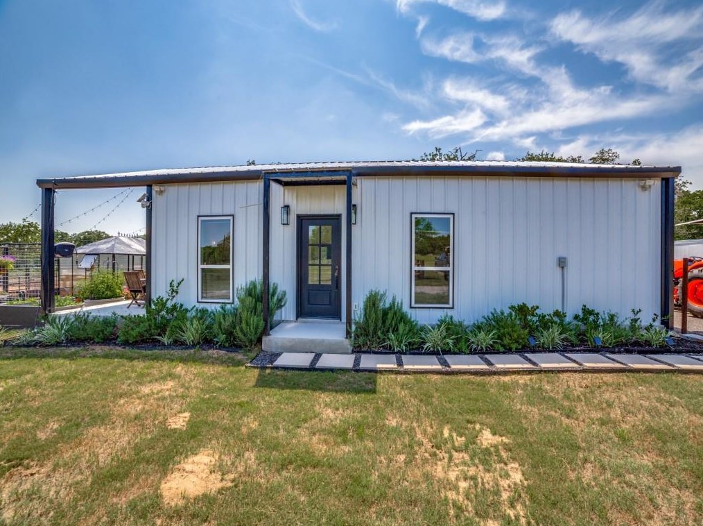 7890 Old Seguin Luling Rd, Seguin, TX 78155