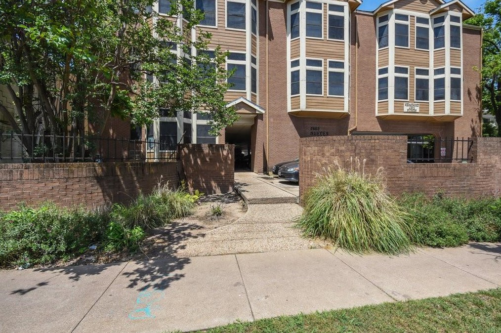 2802 Nueces St Apt 312, Austin, TX 78705