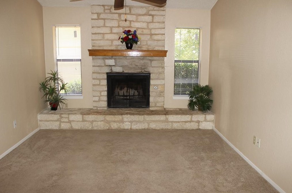 321 Rawhide Loop, Round Rock, TX 78681-6926