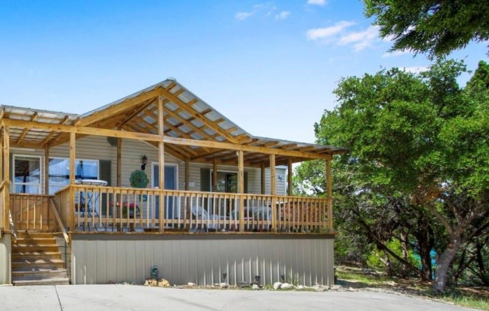 1502 Cyn Trce, New Braunfels TX  78133-2145 exterior