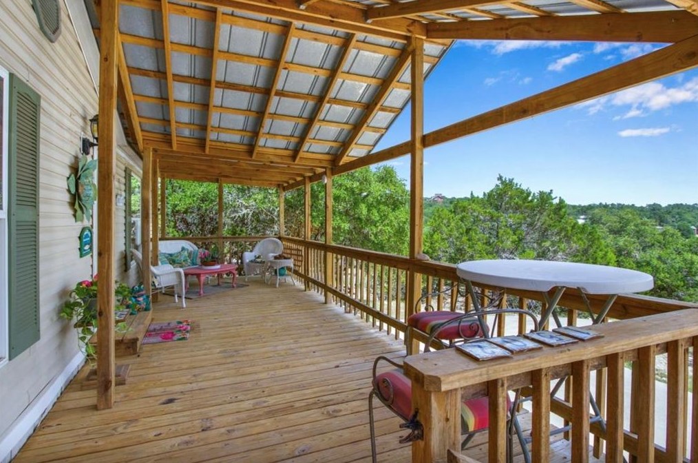 1502 Cyn Trce, New Braunfels TX  78133-2145 exterior