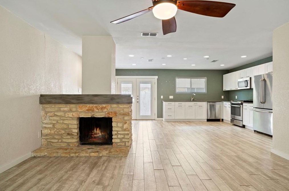 2402 Berkeley Ave #b, Austin, TX 78745