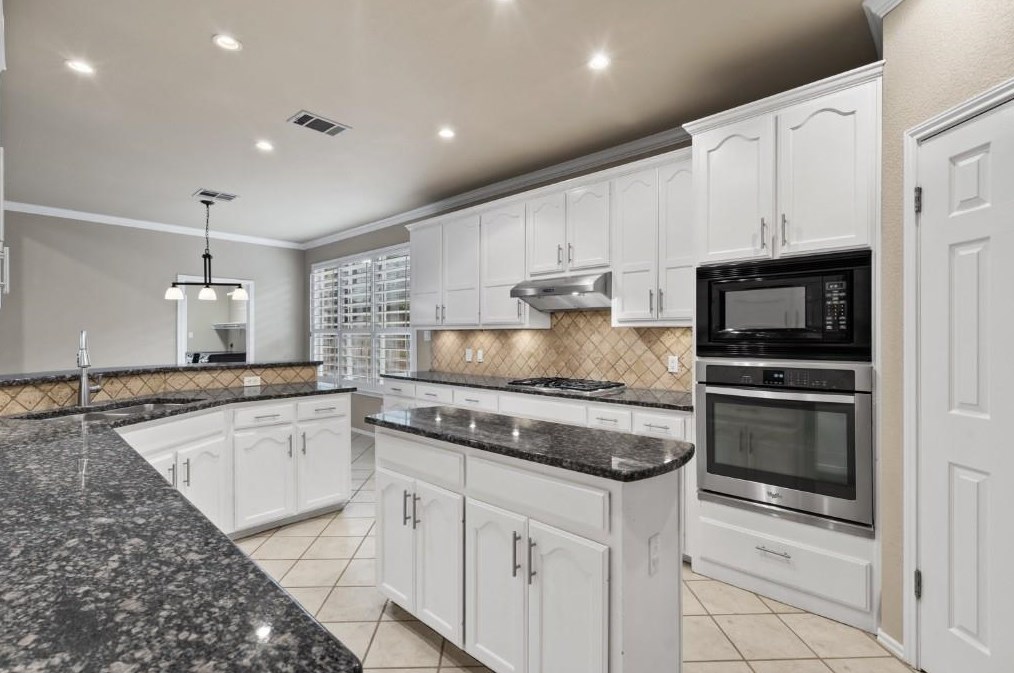 3707 Runnels Ct, Austin, TX 78732