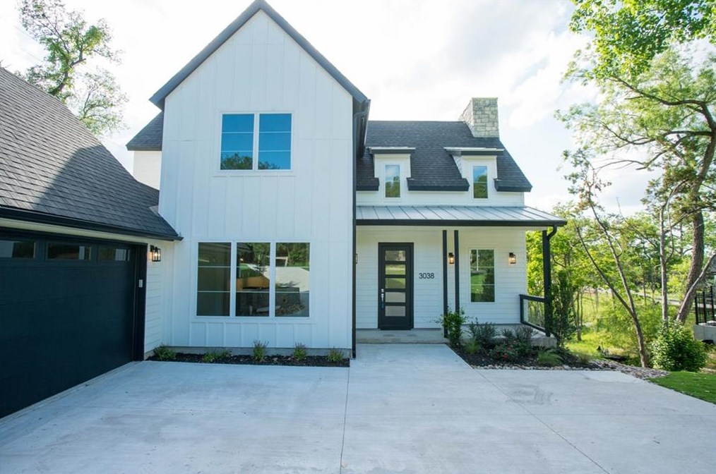 3038 Sunridge Dr, Austin, TX 78741-7345