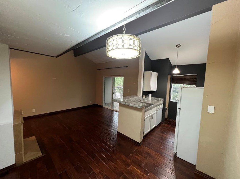 3018 S 1st St #315, Austin, TX 78704
