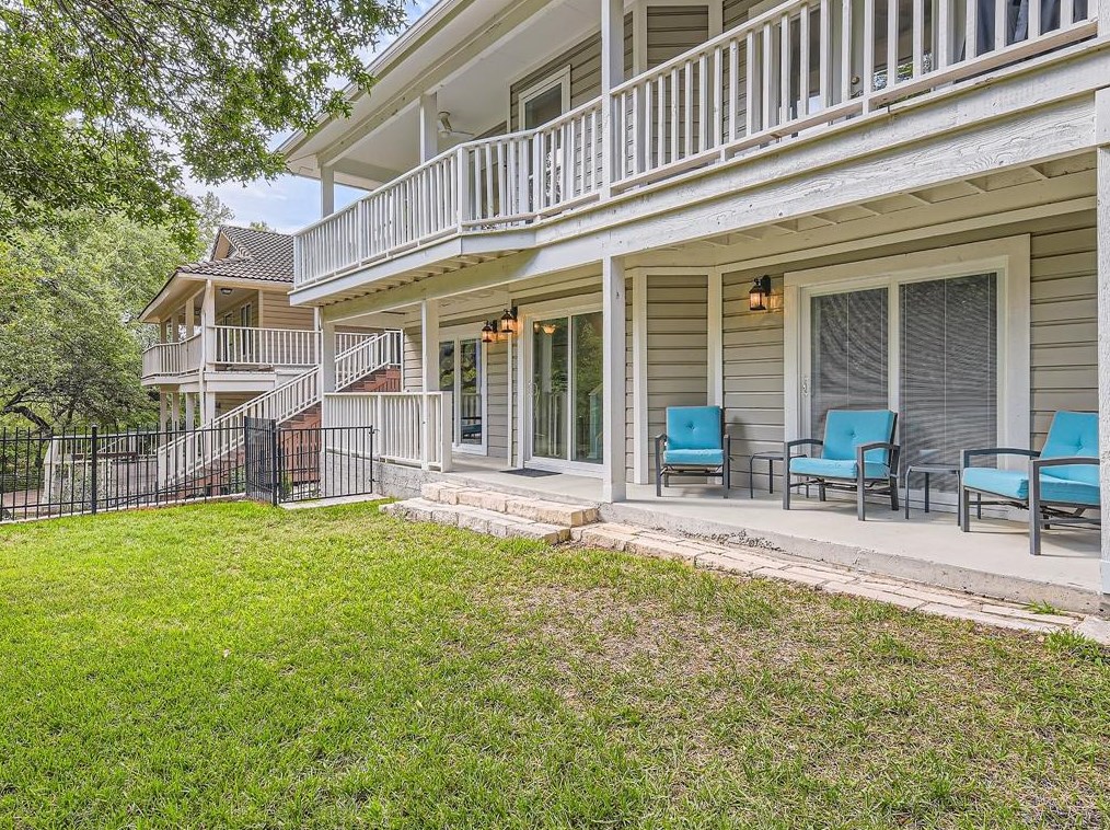 5809 Sandalwood Holw, Austin TX exterior