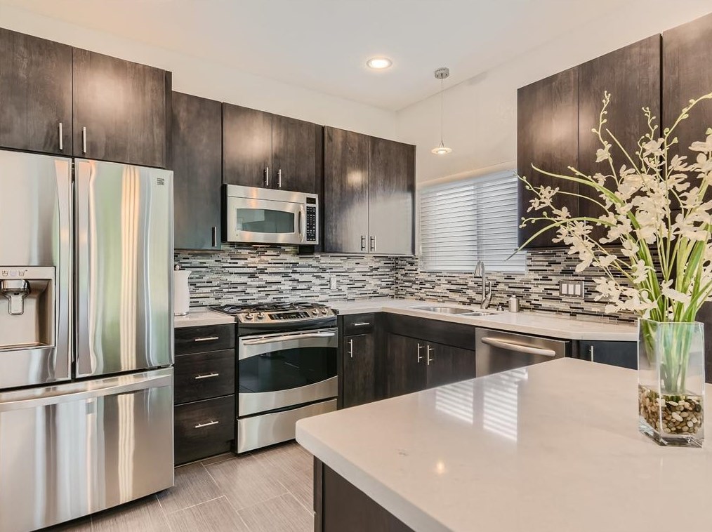 5809 Sandalwood Holw, Austin TX exterior