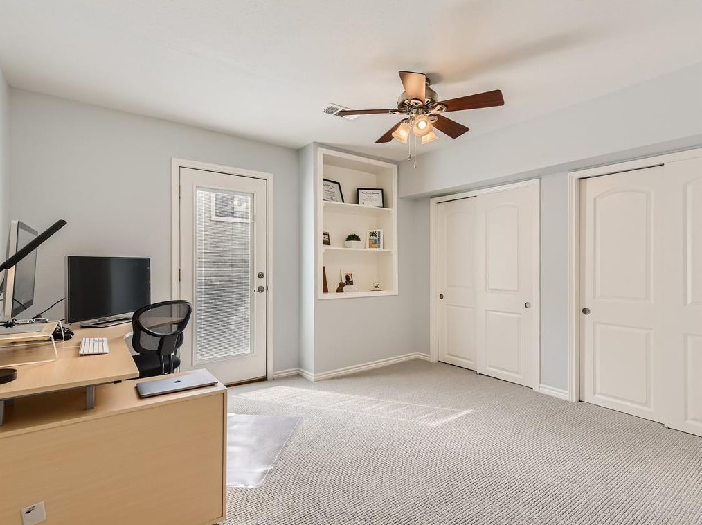 5809 Sandalwood Holw, Austin TX exterior