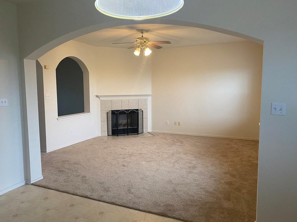 18105 Maxa Dr, Webberville, TX 78653