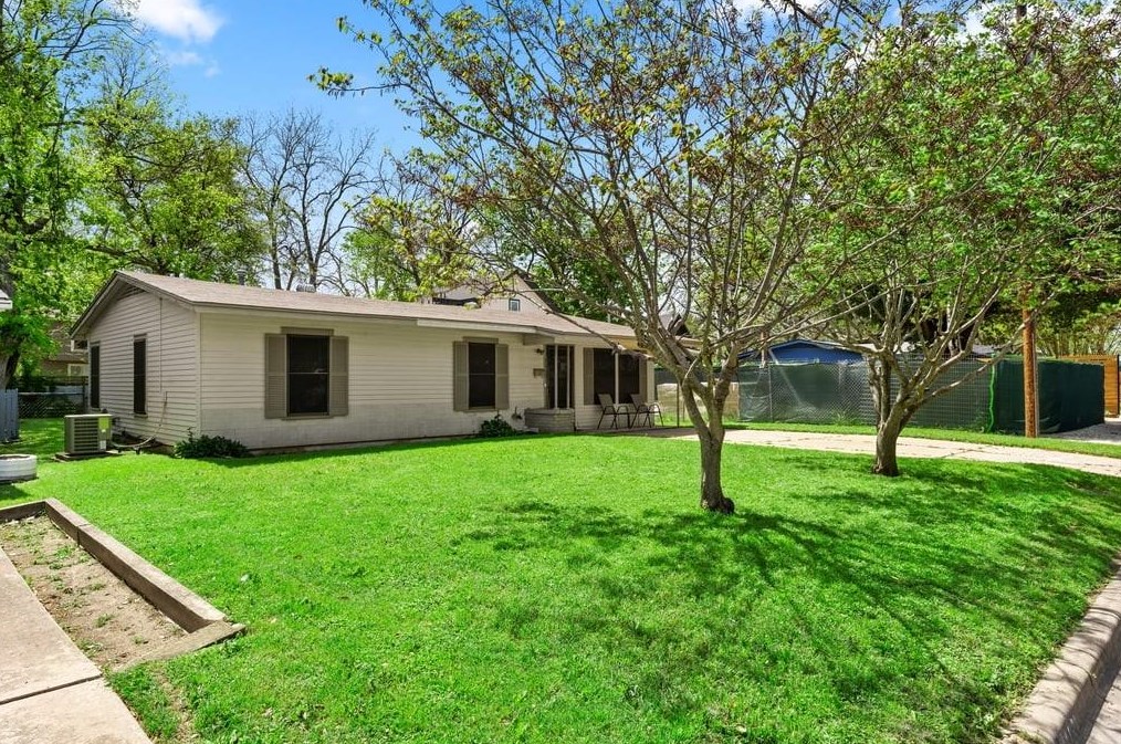 3309 Kay St, Austin, TX 78702-3137