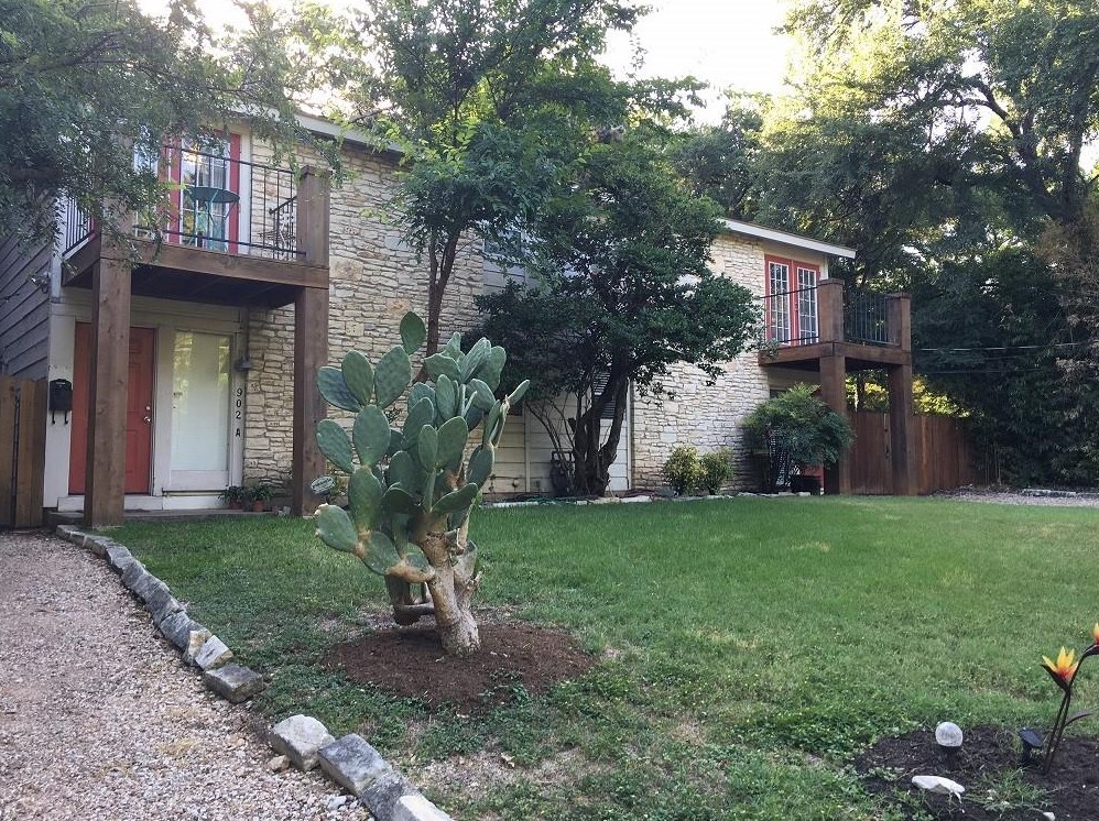 902 Meriden Ln, Austin, TX 78703-4538