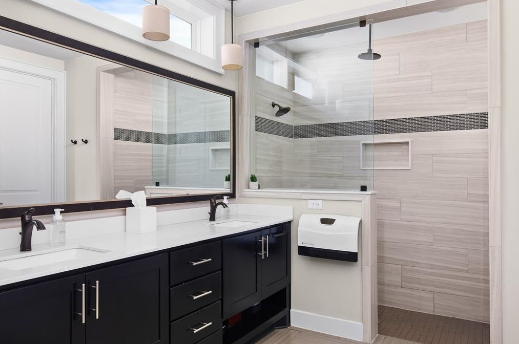 1700 Nash Ave, Austin TX 78704-3333 exterior